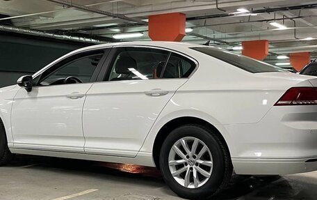 Volkswagen Passat B8 рестайлинг, 2019 год, 2 034 000 рублей, 3 фотография