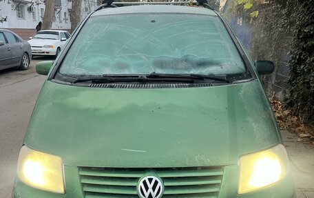 Volkswagen Sharan I рестайлинг, 2001 год, 640 000 рублей, 2 фотография