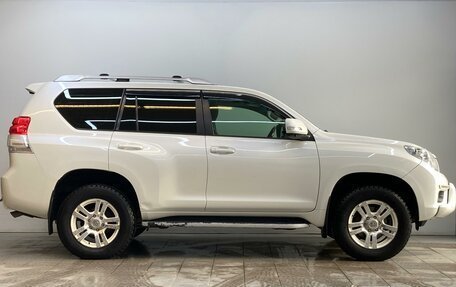 Toyota Land Cruiser Prado 150 рестайлинг 2, 2012 год, 3 100 000 рублей, 5 фотография