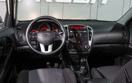 KIA cee'd I рестайлинг, 2011 год, 869 000 рублей, 6 фотография