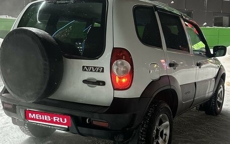 Chevrolet Niva I рестайлинг, 2017 год, 790 000 рублей, 4 фотография