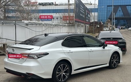 Toyota Camry, 2020 год, 3 450 000 рублей, 2 фотография