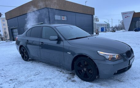 BMW 5 серия, 2004 год, 899 000 рублей, 3 фотография