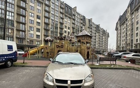 Dodge Stratus II, 2003 год, 265 000 рублей, 2 фотография