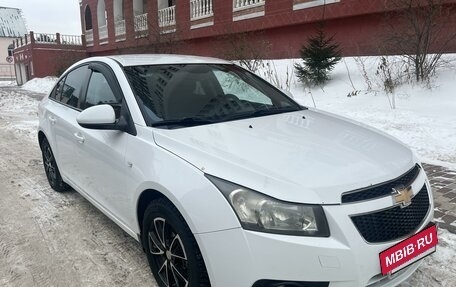 Chevrolet Cruze II, 2012 год, 700 000 рублей, 2 фотография