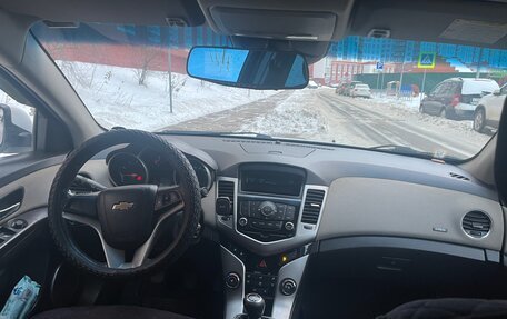 Chevrolet Cruze II, 2012 год, 700 000 рублей, 15 фотография