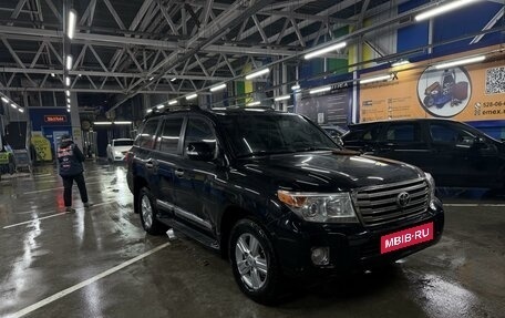 Toyota Land Cruiser 200, 2014 год, 4 599 999 рублей, 4 фотография