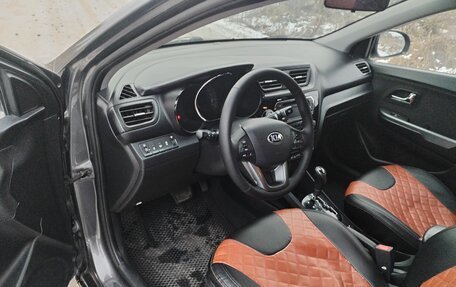 KIA Rio III рестайлинг, 2013 год, 900 000 рублей, 7 фотография