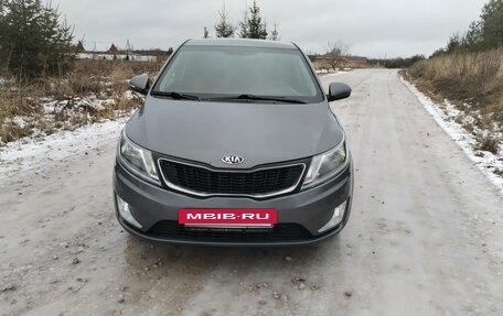 KIA Rio III рестайлинг, 2013 год, 900 000 рублей, 2 фотография