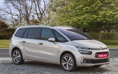 Citroen C4 Picasso II рестайлинг, 2017 год, 869 000 рублей, 1 фотография