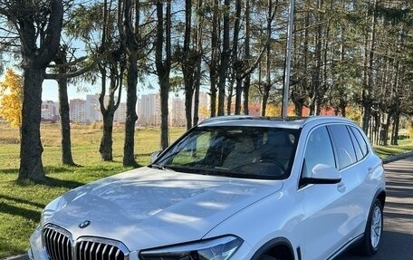 BMW X5, 2018 год, 5 800 000 рублей, 2 фотография