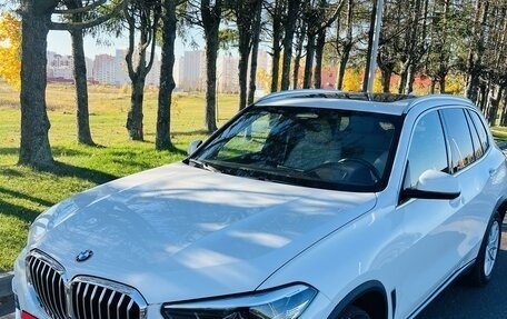 BMW X5, 2018 год, 5 800 000 рублей, 4 фотография