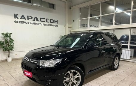 Mitsubishi Outlander III рестайлинг 3, 2013 год, 1 550 000 рублей, 1 фотография