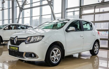 Renault Sandero II рестайлинг, 2015 год, 990 000 рублей, 3 фотография