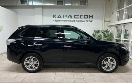 Mitsubishi Outlander III рестайлинг 3, 2013 год, 1 550 000 рублей, 6 фотография