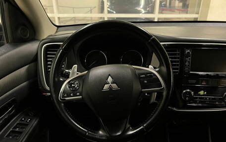 Mitsubishi Outlander III рестайлинг 3, 2013 год, 1 550 000 рублей, 7 фотография