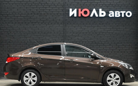 Hyundai Solaris II рестайлинг, 2015 год, 1 120 000 рублей, 9 фотография