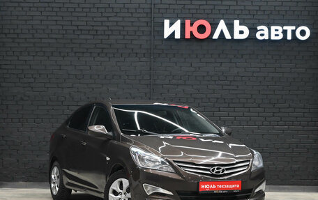 Hyundai Solaris II рестайлинг, 2015 год, 1 120 000 рублей, 3 фотография