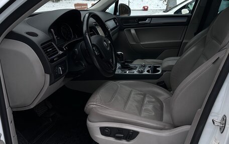 Volkswagen Touareg III, 2013 год, 2 650 000 рублей, 13 фотография