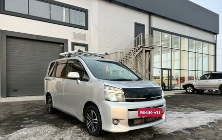 Toyota Voxy II, 2012 год, 1 599 000 рублей, 8 фотография