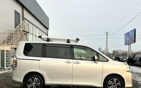 Toyota Voxy II, 2012 год, 1 599 000 рублей, 7 фотография