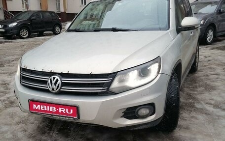 Volkswagen Tiguan I, 2012 год, 1 096 000 рублей, 1 фотография