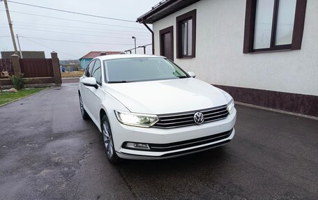 Volkswagen Passat B8 рестайлинг, 2016 год, 1 700 000 рублей, 8 фотография