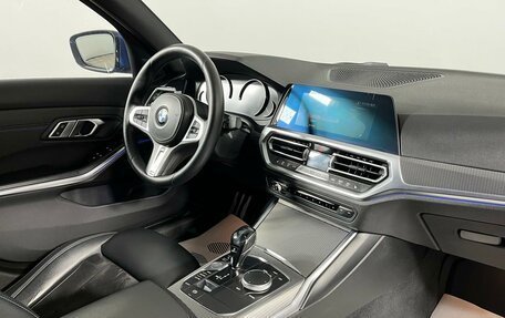 BMW 3 серия, 2019 год, 3 900 000 рублей, 13 фотография