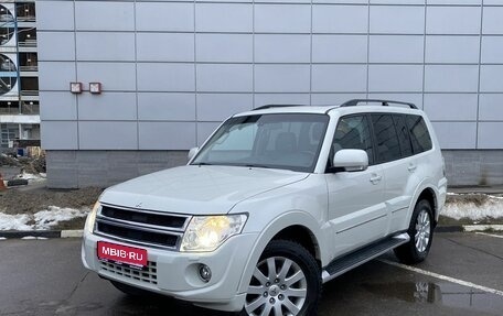 Mitsubishi Pajero IV, 2013 год, 2 649 000 рублей, 1 фотография