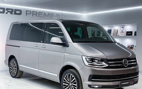 Volkswagen Multivan T6 рестайлинг, 2019 год, 6 000 000 рублей, 5 фотография