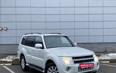 Mitsubishi Pajero IV, 2013 год, 2 649 000 рублей, 3 фотография