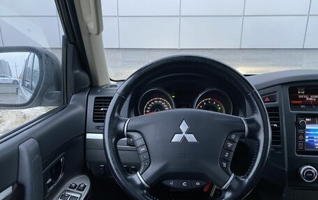 Mitsubishi Pajero IV, 2013 год, 2 649 000 рублей, 17 фотография