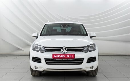 Volkswagen Touareg III, 2014 год, 2 398 000 рублей, 2 фотография