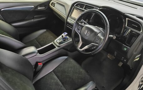 Honda Shuttle II, 2016 год, 1 550 000 рублей, 13 фотография