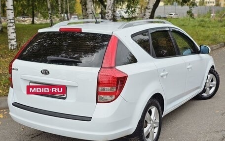 KIA cee'd I рестайлинг, 2011 год, 639 000 рублей, 3 фотография