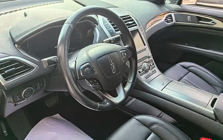 Lincoln MKZ II рестайлинг, 2020 год, 2 500 000 рублей, 7 фотография