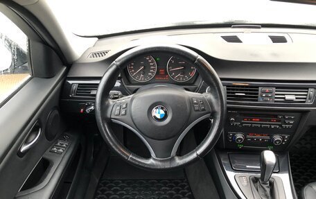 BMW 3 серия, 2009 год, 1 099 000 рублей, 16 фотография