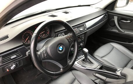 BMW 3 серия, 2009 год, 1 099 000 рублей, 24 фотография