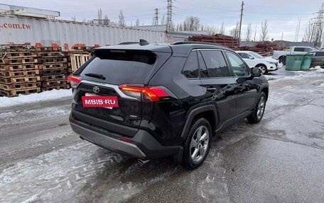 Toyota RAV4, 2021 год, 3 592 000 рублей, 3 фотография