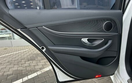 Mercedes-Benz E-Класс, 2018 год, 3 249 000 рублей, 9 фотография