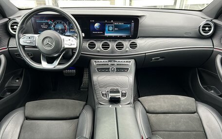 Mercedes-Benz E-Класс, 2018 год, 3 249 000 рублей, 14 фотография