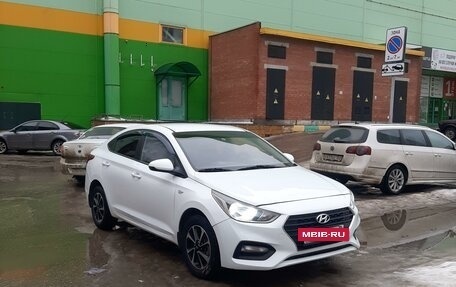 Hyundai Solaris II рестайлинг, 2018 год, 1 200 000 рублей, 3 фотография