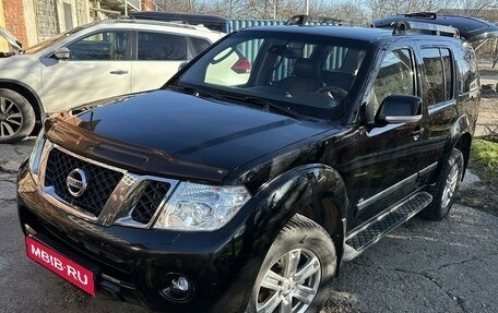 Nissan Pathfinder, 2012 год, 1 720 000 рублей, 2 фотография