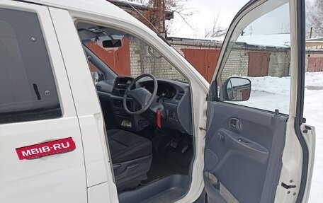 Toyota Town Ace III, 2002 год, 670 000 рублей, 11 фотография