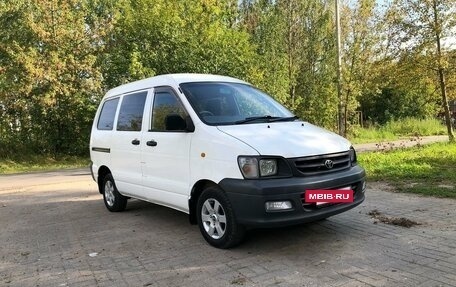 Toyota Town Ace III, 2002 год, 670 000 рублей, 29 фотография