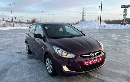 Hyundai Solaris II рестайлинг, 2013 год, 899 000 рублей, 18 фотография