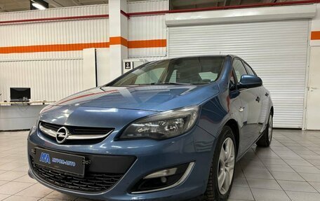 Opel Astra J, 2013 год, 970 000 рублей, 1 фотография