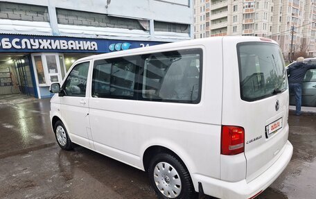 Volkswagen Caravelle T5, 2013 год, 2 390 000 рублей, 2 фотография