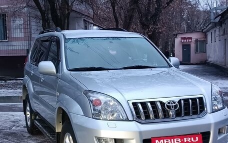 Toyota Land Cruiser Prado 120 рестайлинг, 2007 год, 2 550 000 рублей, 10 фотография