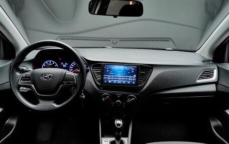 Hyundai Solaris II рестайлинг, 2019 год, 1 500 000 рублей, 20 фотография